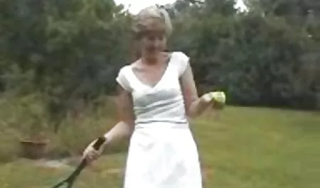 Bachelorette দলের বাইরে নিয়ন্ত্রণ