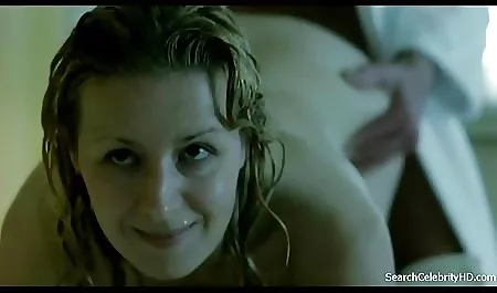 নগ্ন পরিবারের উপর একটি বিকৃতি নিয়ে গার্লফ্রেন্ড তার পুত্র, মা-ইন আইন তার ধর্ষিত daughter-in-law!