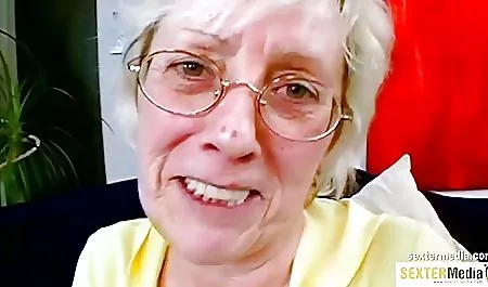 Aj সীমান্তে এবং তার পায়ু