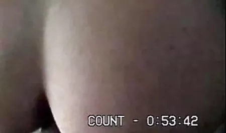 Parejita প্রেম করতে, শিশুর, একটি ছোট আছে, গুঁতা, প্রেমে পতনশীল!