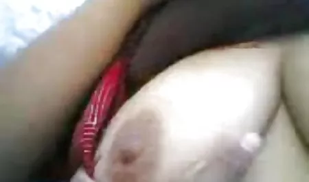 এই মহিলা আমার মায়ের খুব সমৃদ্ধ দুধ