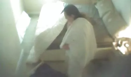 প্রাপ্তবয়স্ক ওয়েবক্যাম গর্ভবতী